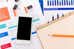 copy do responsywnych reklam Google Ads z dynamicznymi wartościami